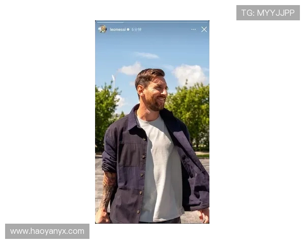 特雷泽盖探访迈阿密国际晒与梅西合影赞其为毋庸置疑的足坛第一人