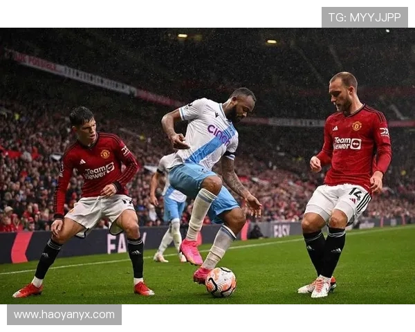 比达洛特还坑!曼联新星成后防黑洞 利马比他更配首发